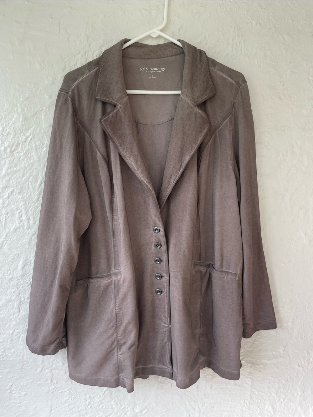 Soft Surroundings brown suedeish collared jacket button front pockets; 1X